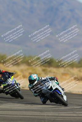 media/Nov-17-2024-CVMA (Sun) [[1fec520723]]/Race 8-Formulw LW Twins SHOOTOUT/